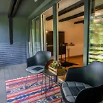 Dom wakacyjny Cozy Nest Kazina Bara