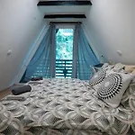 Dom wakacyjny Cozy Nest Kazina Bara