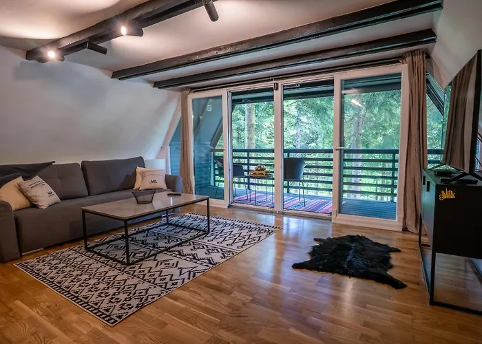 Cozy Nest 度假居 *