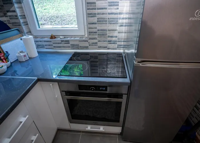 Cozy Nest 度假居 Kazina Bara