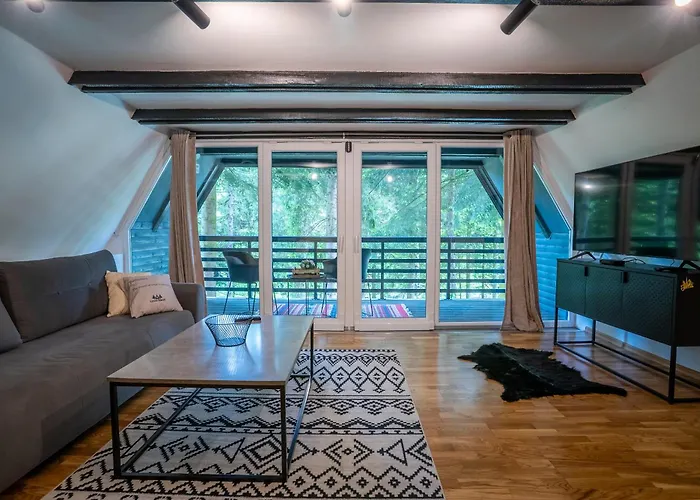 Cozy Nest 度假居 Kazina Bara